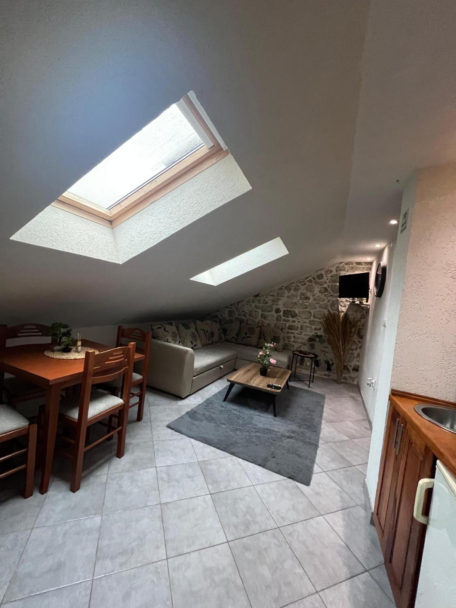 Little Bay Apartments Kotor Room photo